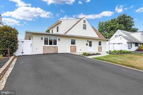 N Northturn Lane, Levittown, PA 19054