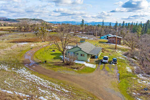 Trails End Lane, Eagle Point, OR 97524