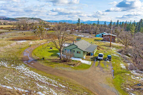 Trails End Lane, Eagle Point, OR 97524