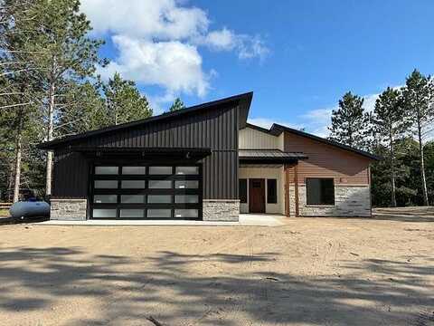 Kylee Court, Bemidji, MN 56601