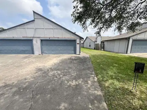 Elwood Court, Corpus Christi, TX 78413