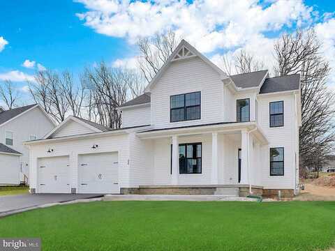 Eagle Lane, Hanover, PA 17331