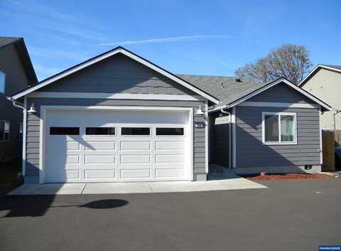 Oak Terrace #A Dr, Lebanon, OR 97355