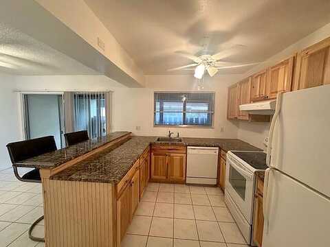 Bosque Ln, West Palm Beach, FL 33415