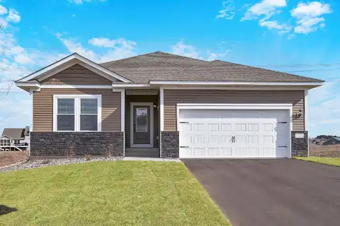 Spruce Court, Cambridge, MN 55008