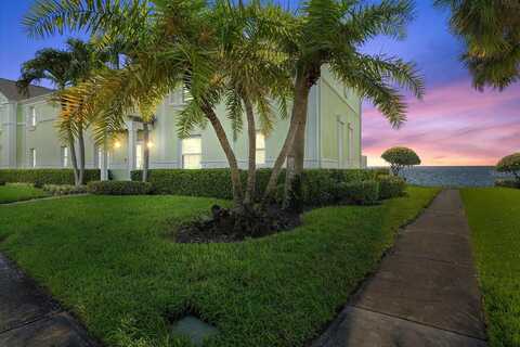 Coquina Key Drive Se, Saint Petersburg, FL 33705