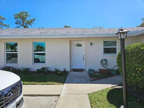 Franconia Cir, Lake Worth, FL 33467