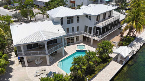 W Plaza Del Lago, Lower Matecumbe, FL 33036