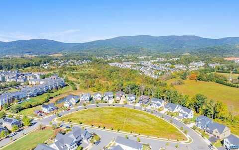 Rowcross St, Crozet, VA 22932