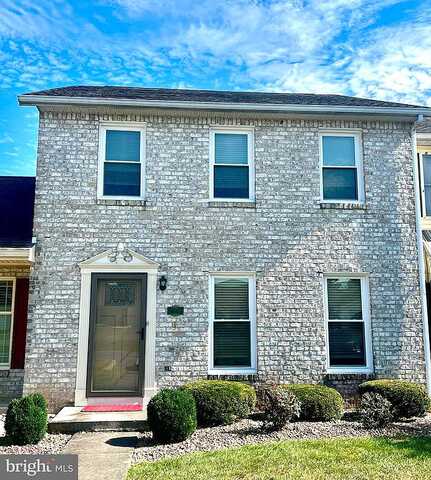 Gleneagles Drive, Chambersburg, PA 17202