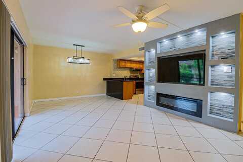 Seville Cir, Davie, FL 33324