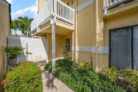 Lofts Drive, Melbourne, FL 32940