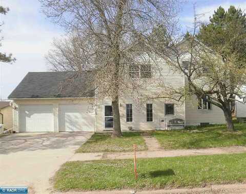 Ne 8Th Street, Chisholm, MN 55719