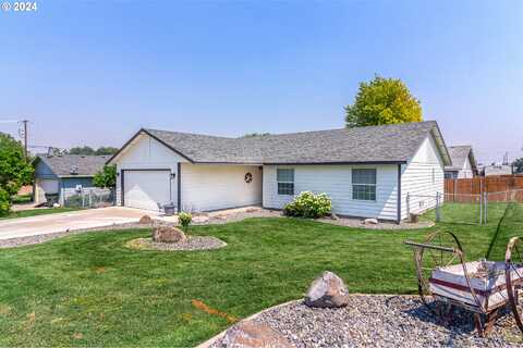 Se 13Th Pl, Hermiston, OR 97838