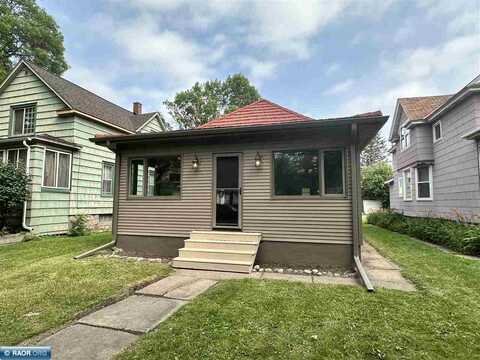 S 4Th St, Virginia, MN 55792