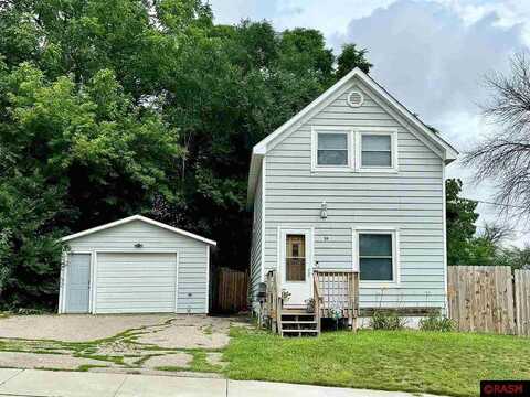 Se 2Nd Street, Faribault, MN 55021