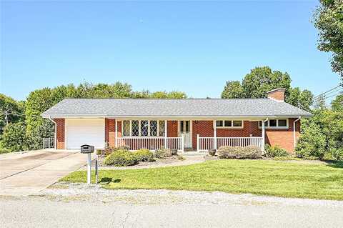 Park Dr, Delmont, PA 15626