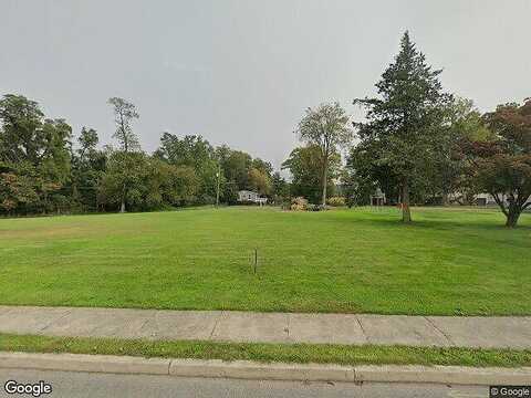 E Pine Street, Selinsgrove, PA 17870