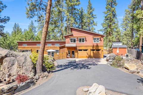 Alderwood Circle, Bend, OR 97702