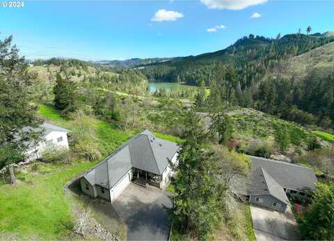 Lake View Dr, Sutherlin, OR 97479