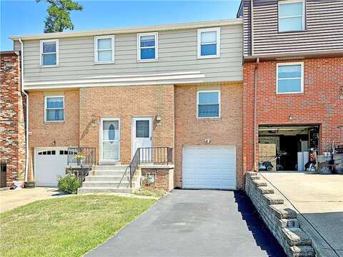 Patrick Pl., South Park, PA 15129