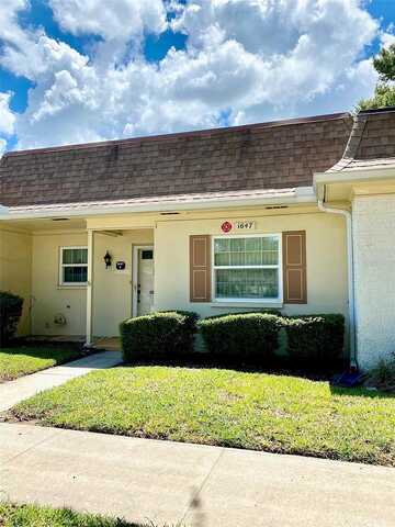 Lake Avenue S, Largo, FL 33771