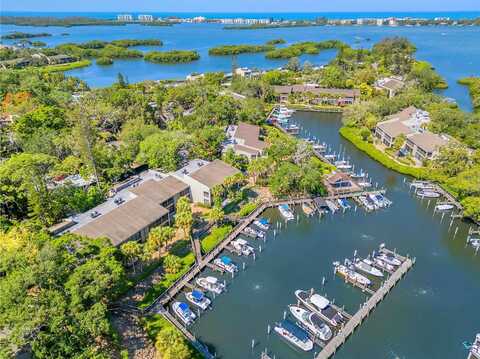 Boathouse Circle, Sarasota, FL 34231