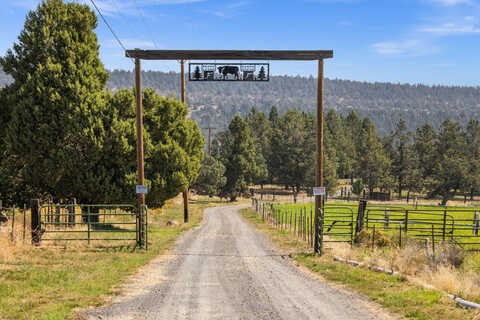 Harpold Road, Klamath Falls, OR 97603