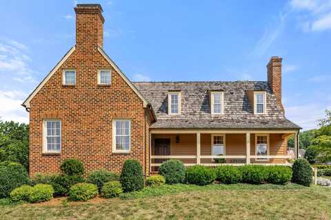 Smithleigh Cr, Staunton, VA 24401