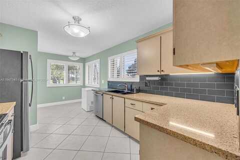 Sw 23Rd St, Davie, FL 33324