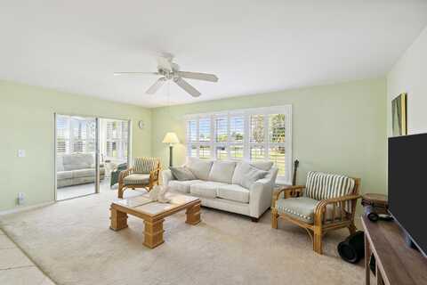 S Drive Terrace, Delray Beach, FL 33445