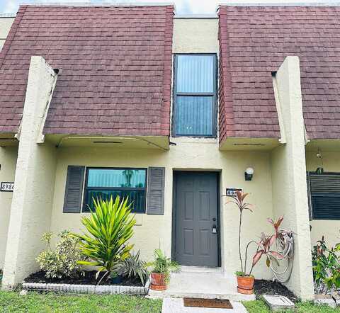 Palm Tree Ln, Pembroke Pines, FL 33024