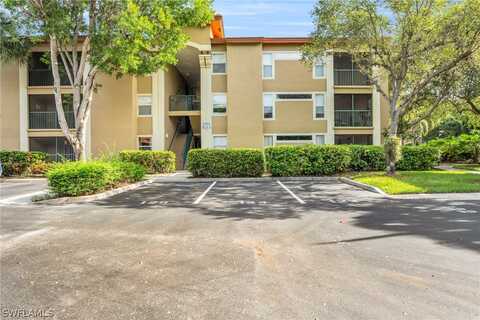 Colonnades Court E, Bonita Springs, FL 34135