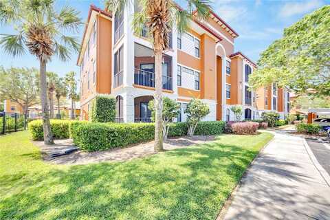 38Th Street Circle E, Sarasota, FL 34243