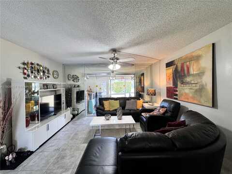 Golf Cir Dr, Margate, FL 33063