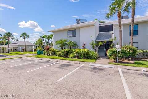 Quail Run Court W, Fort Myers, FL 33908