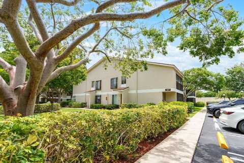 Gardens Dr, Pompano Beach, FL 33069