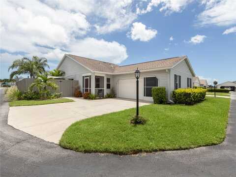 Ironwood Circle, Venice, FL 34292