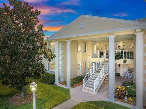 W Lake Jasmine Circle, Vero Beach, FL 32962