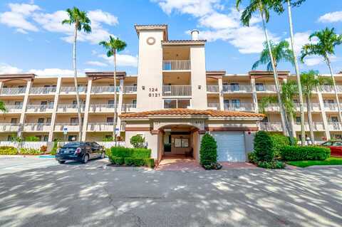 Pointe Regal Circle, Delray Beach, FL 33484