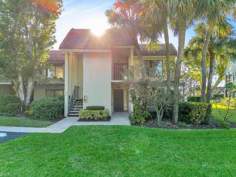 Fairway Park Court, Boynton Beach, FL 33437