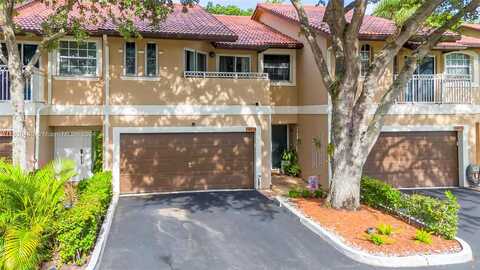 Riverside Dr, Coral Springs, FL 33067