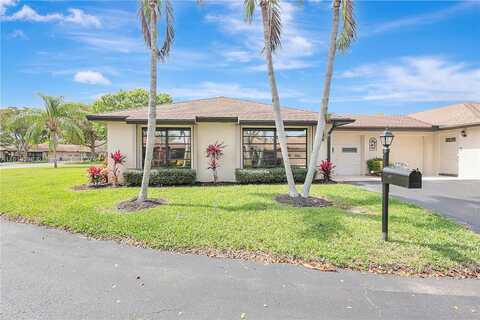 Dovewood Cir, Boynton Beach, FL 33436