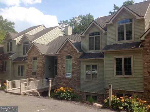 Mountainwood Drive, Lake Harmony, PA 18624