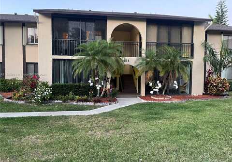 Pine Glen Ln, Green Acres, FL 33463