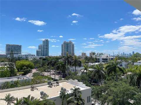 Washington Ave, Miami Beach, FL 33139