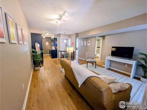 Collyer Street, Longmont, CO 80501