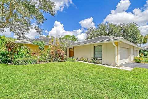 Pembroke Drive, Venice, FL 34293