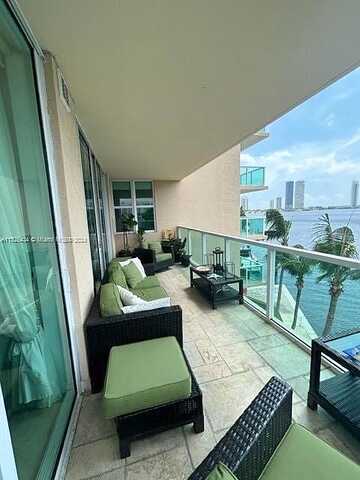 Ne 190 St, Aventura, FL 33180