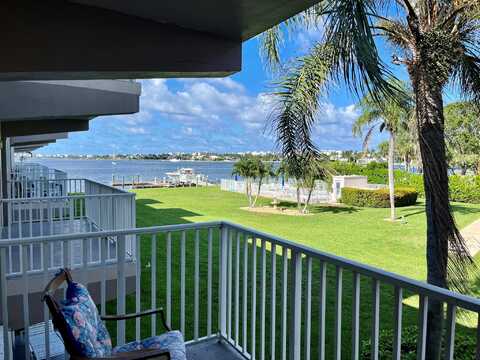 E Ocean Avenue, Lantana, FL 33462